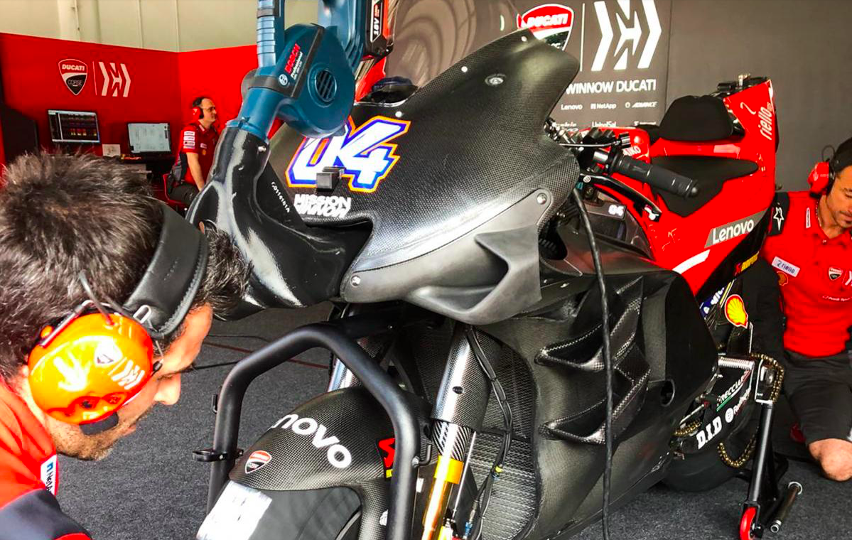 Ducati estren el nuevo carenado 2019 en los tests de Malasia.