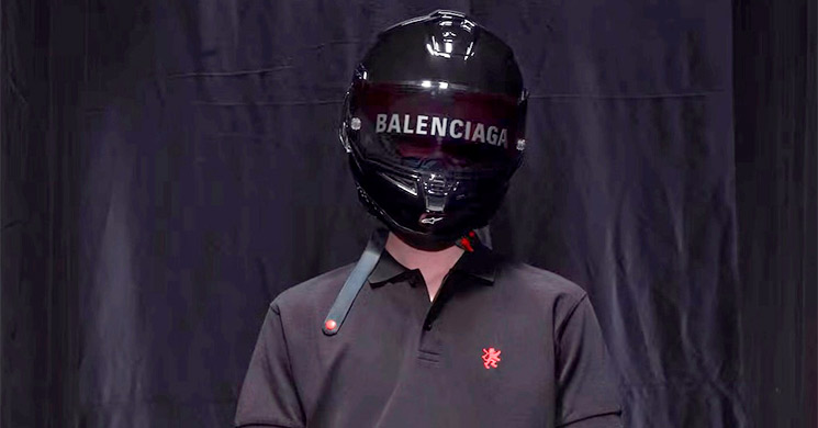 casco balenciaga