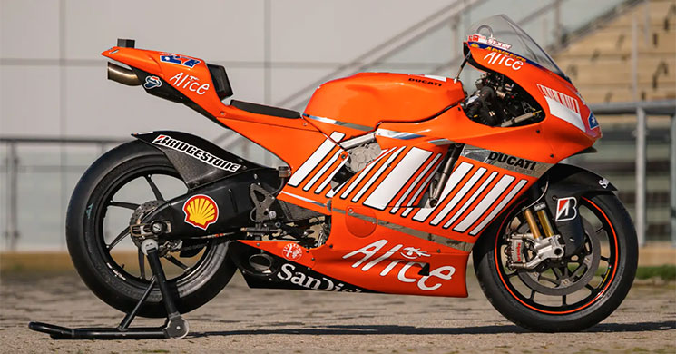 CaseyStoner-Ducati-GP7