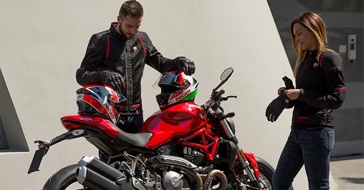 chaquetas ducati