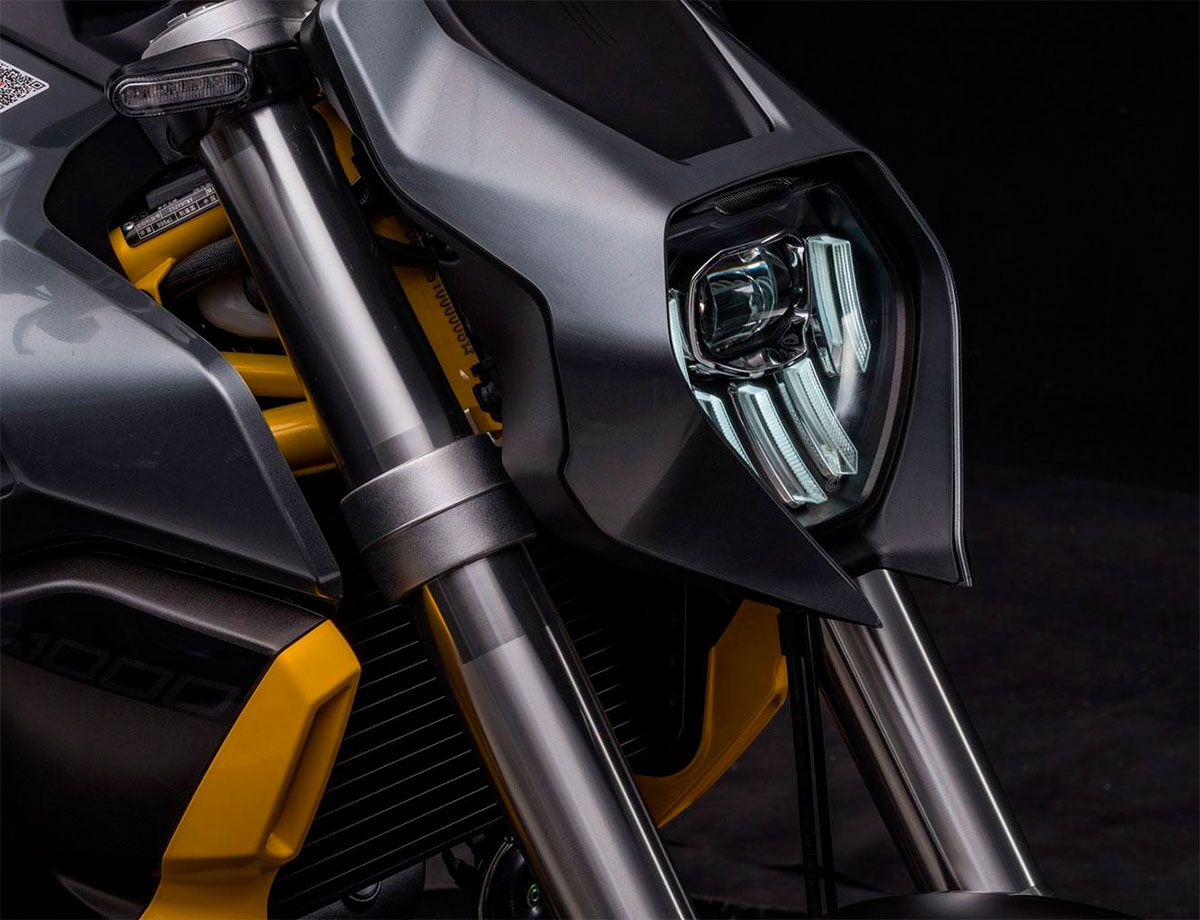 CycloneRA1000_compressed