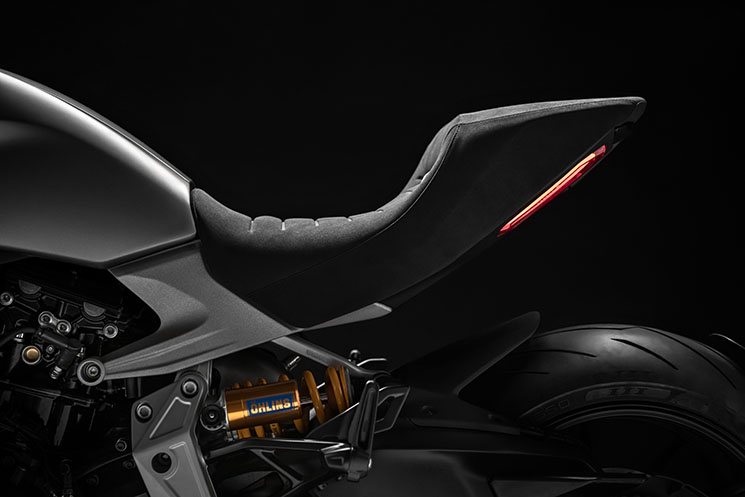 DUCATI-DIAVEL-1260-S-2019