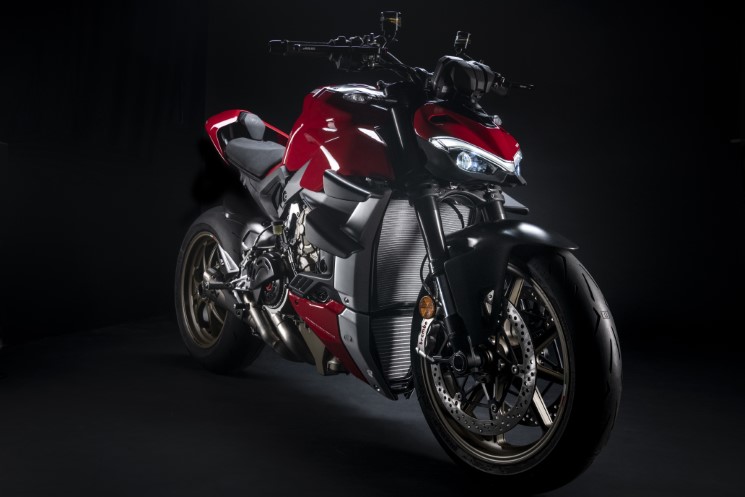 ducati streetfighter V4