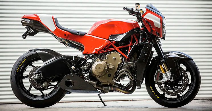 Desmosedici-RR-Naked.jpg
