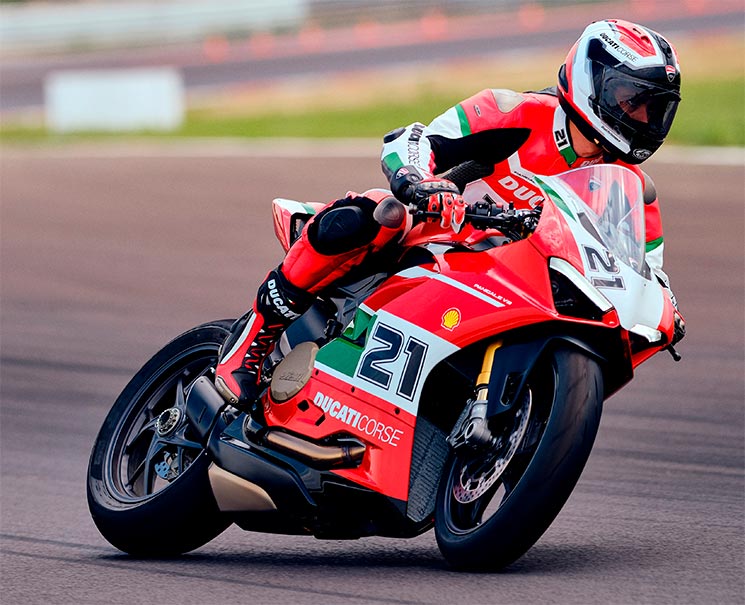 Ducati-Panigale-V2-Troy-Bayliss