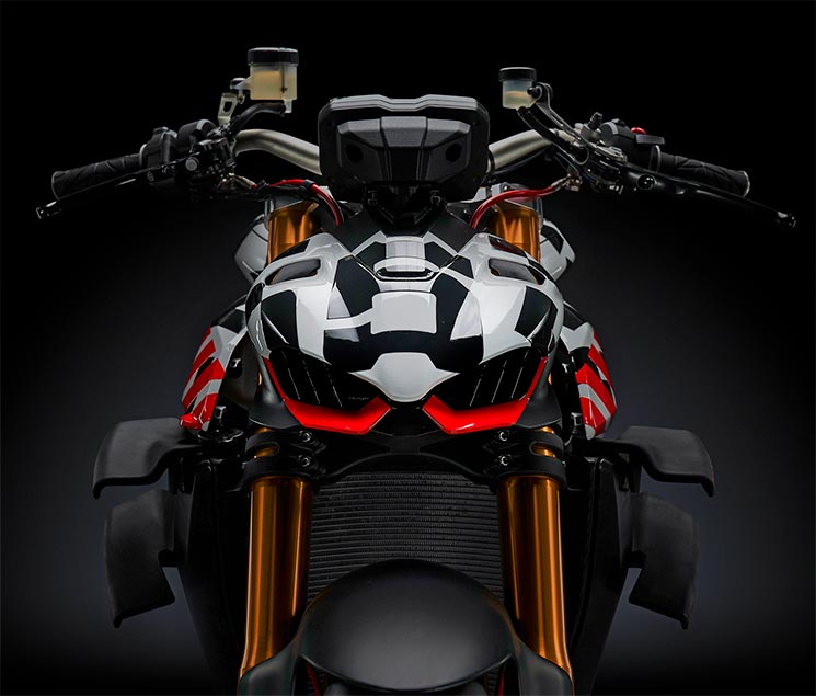 /Ducati-StreetfighterV4-2.jpg