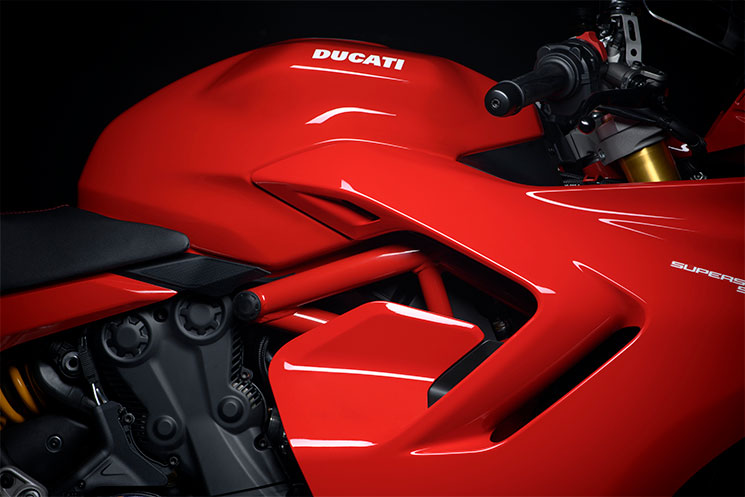 Ducati-SuperSport-950-2021