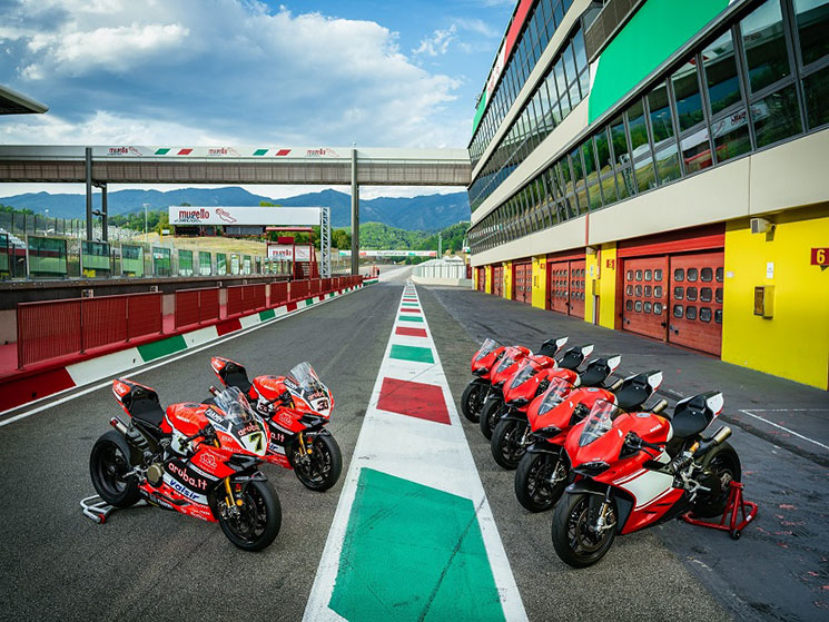 Ducati-Superleggera-Superbike-Experience-2.jpg