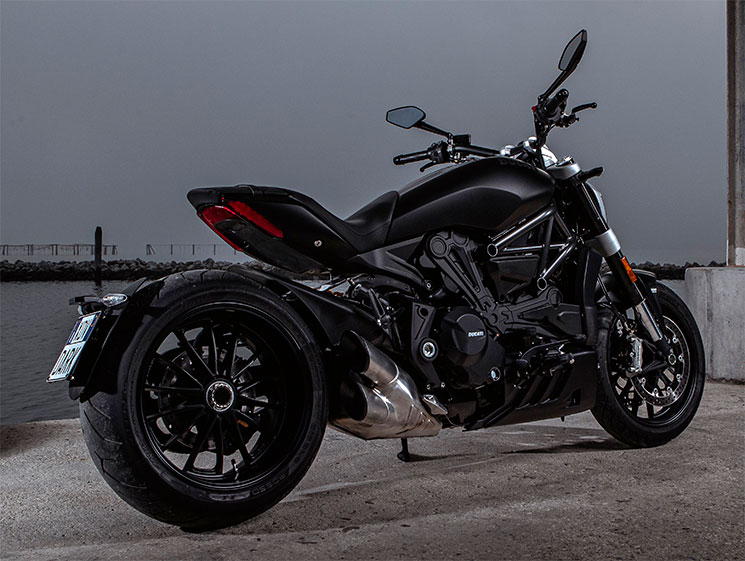 Ducati-XDiavel-Black-3.jpg