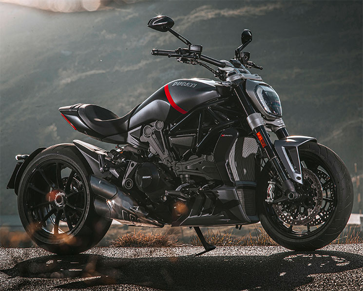 /Ducati-XDiavel-Black-Star-2021
