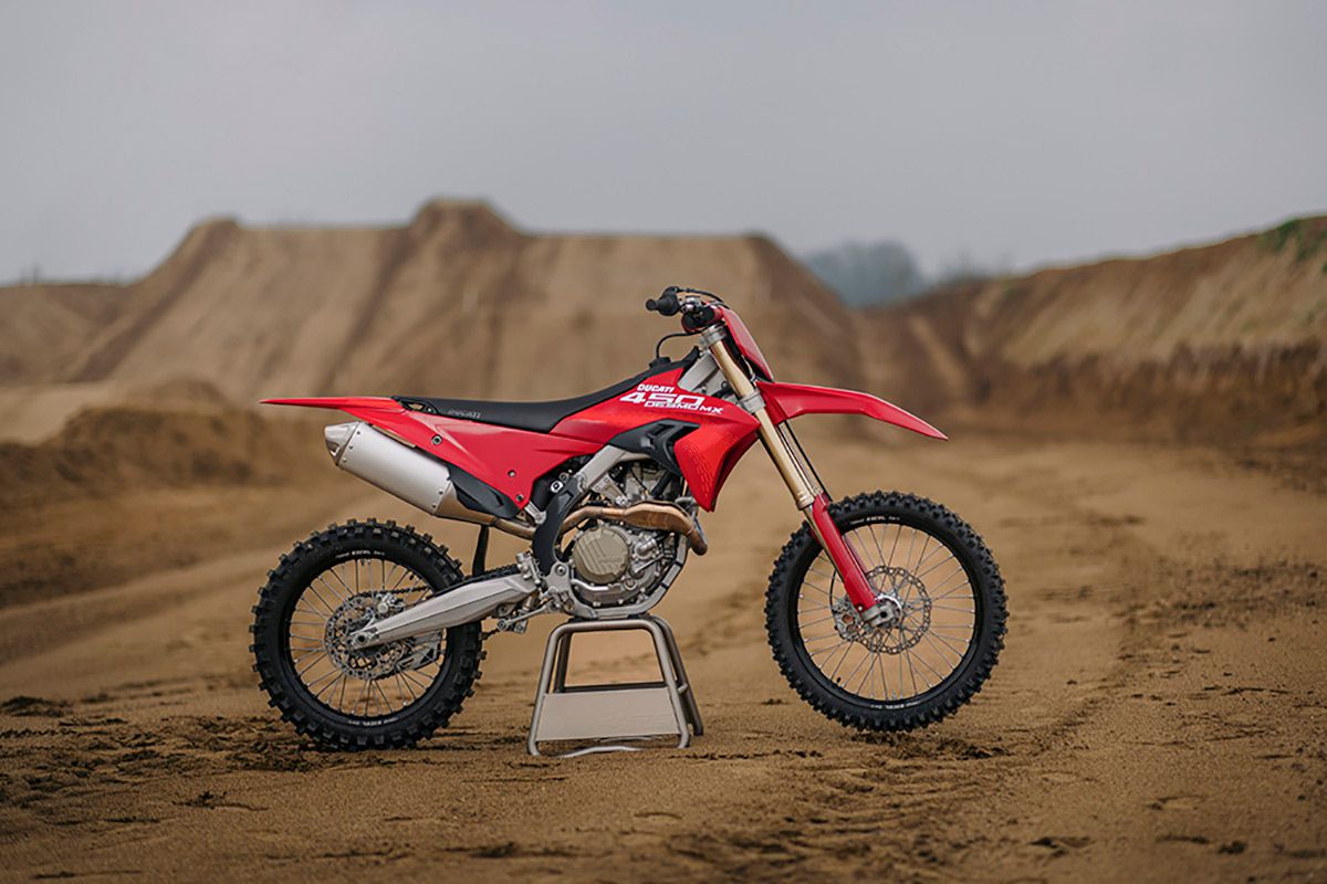 DucatiDesmo450MX_compressed