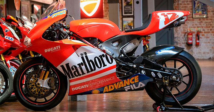 ducati desmosedici GP3
