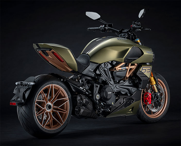 DucatiDiavel-Lamborghini