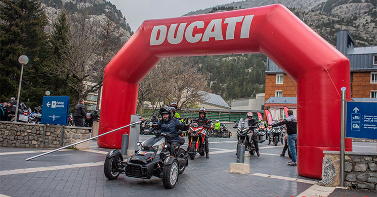 /DucatiDosMares.jpg