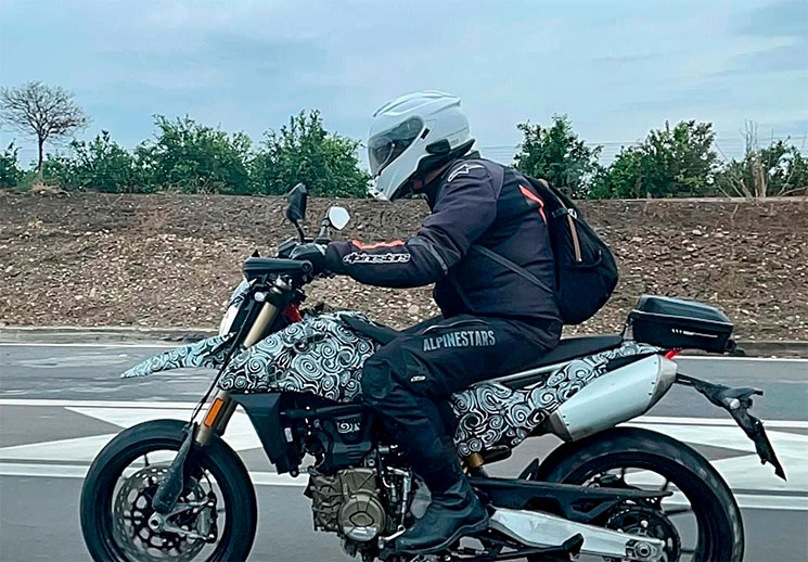 /DucatiHypermotard659-1.jpg
