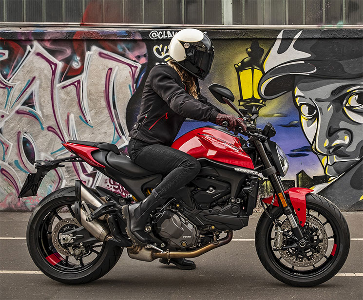 ducatiMonster937.jpg