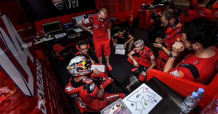 DucatiMotoGP-4.jpg