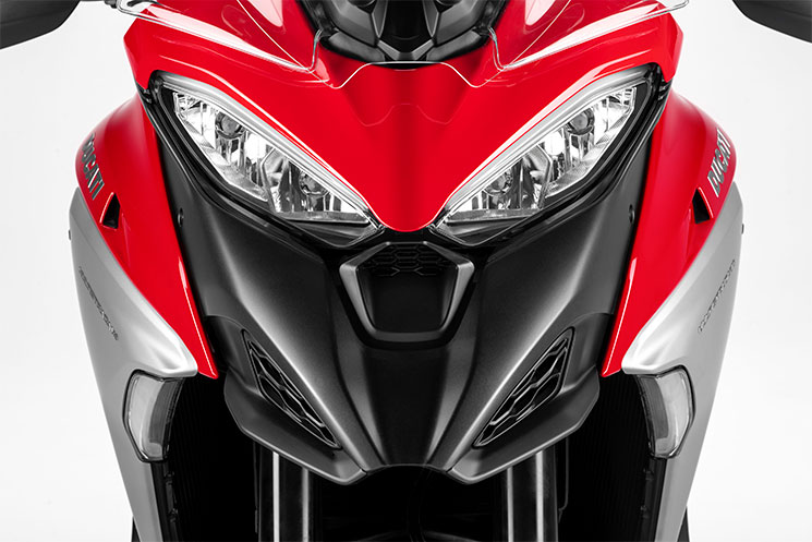 /DucatiMultistrada-V4-2021