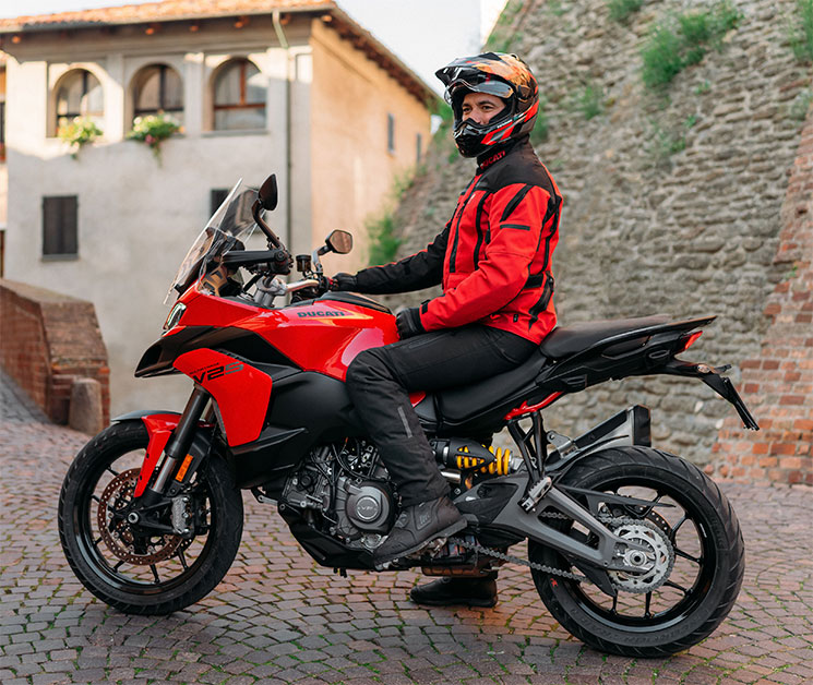/DucatiMultistradaV2-2025