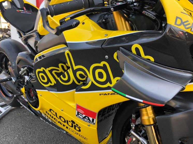 DucatiPanigale-V4-Amarillo-Yellow