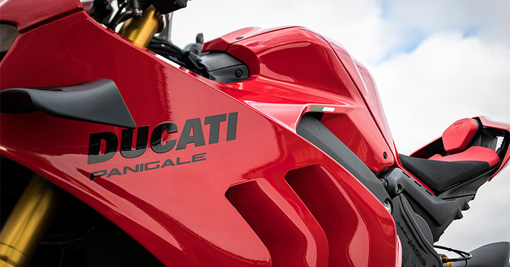 DucatiPanigale-V4.jpg