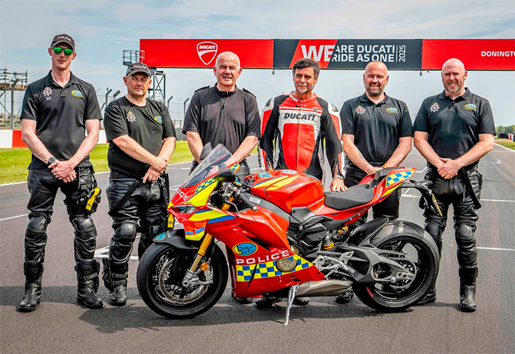 /DucatiPanigalePolicia