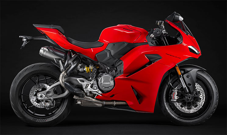 DucatiPanigaleV2-2025