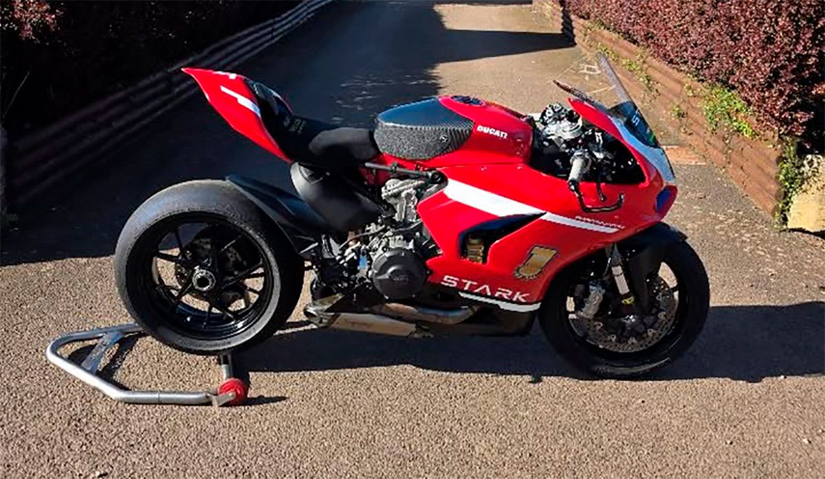 /DucatiPanigaleV2-Tricup