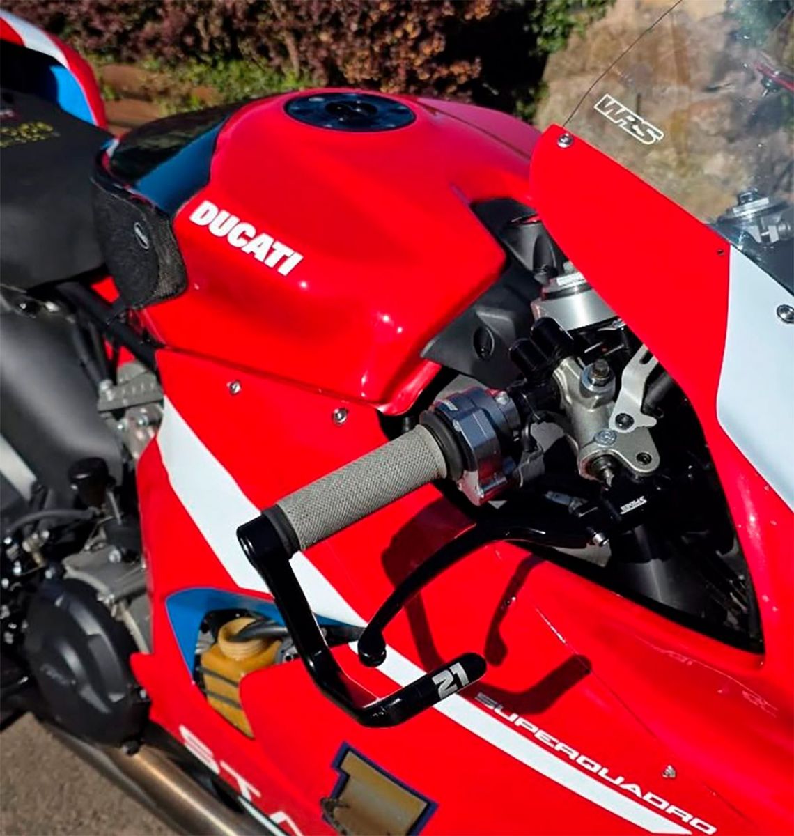 /DucatiPanigaleV2-Tricup