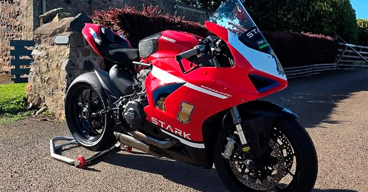 /DucatiPanigaleV2-Tricup