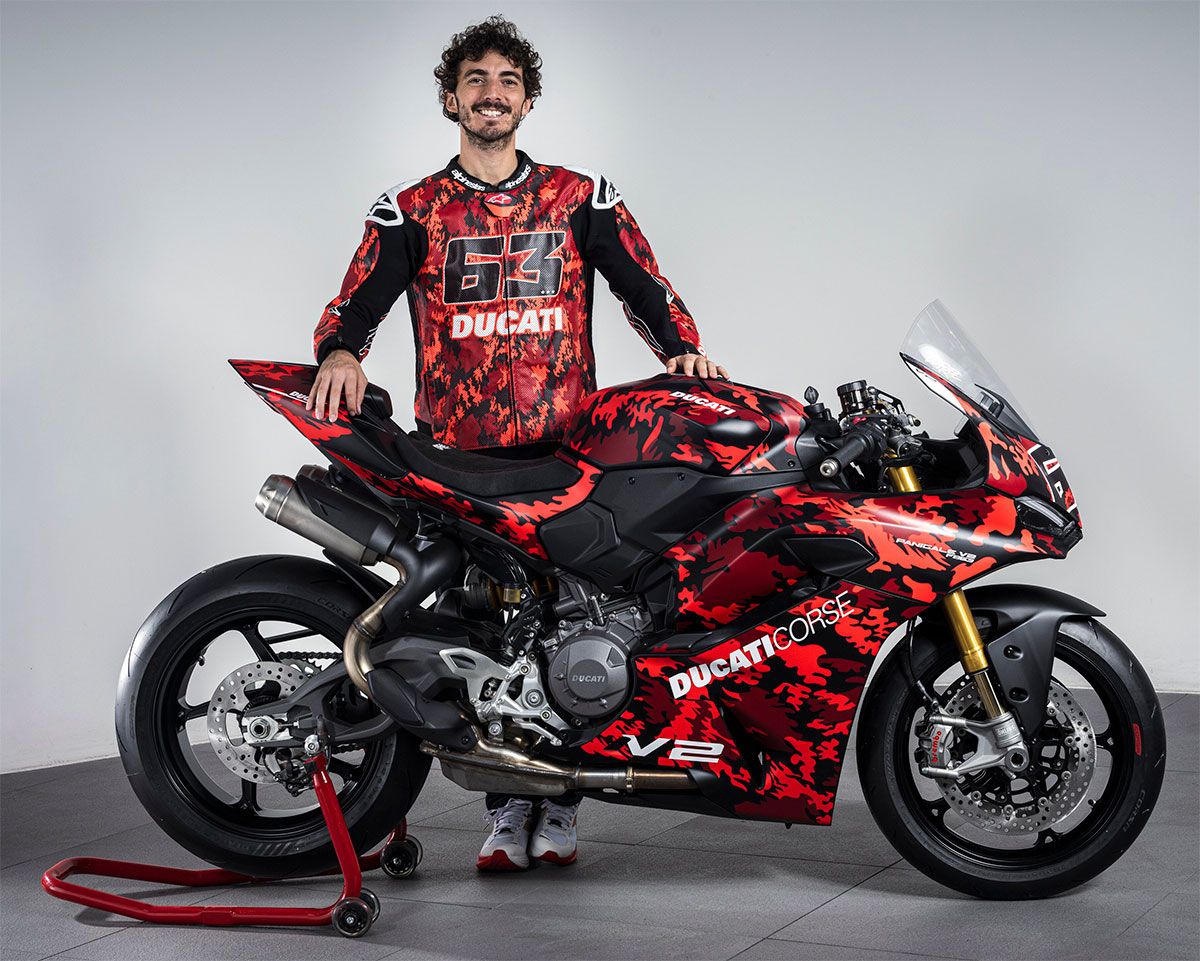/DucatiPanigaleV2PB63