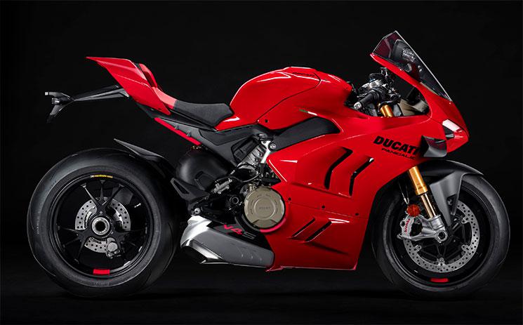 DucatiPanigaleV4S-2022-