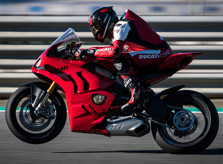 DucatiPanigaleV4-2023-4.jpg