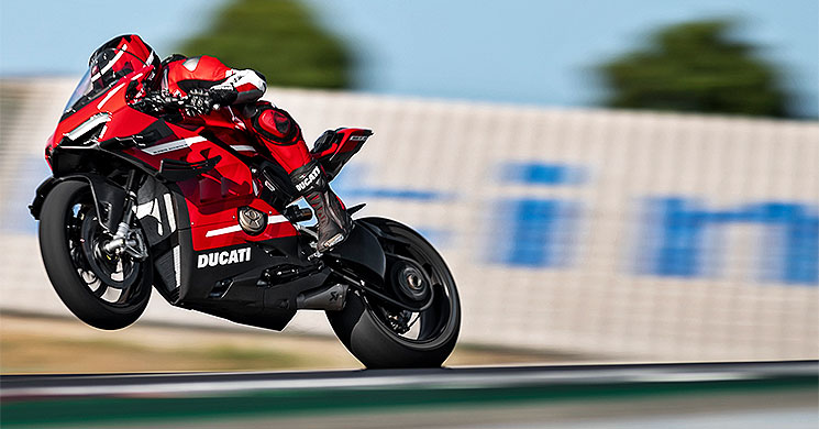DucatiPanigaleV4-Superleggera.jpg