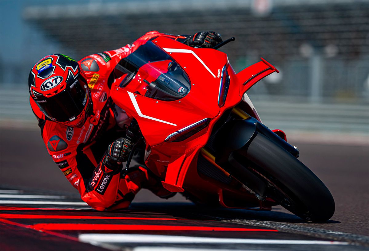 DucatiPanigaleV4R-2026-