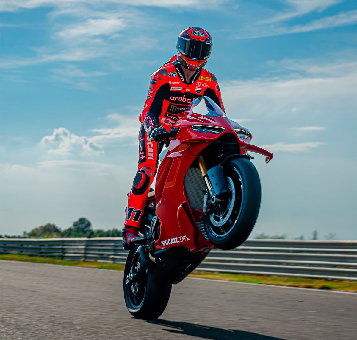 DucatiPanigaleV4R-2026-