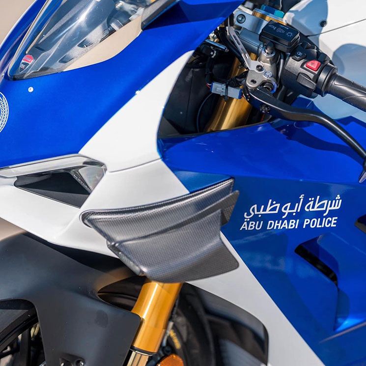 /DucatiPanigaleV4R-AbuDabi-Police-4.jpg