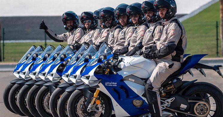 DucatiPanigaleV4R-AbuDabi-Police.jpg