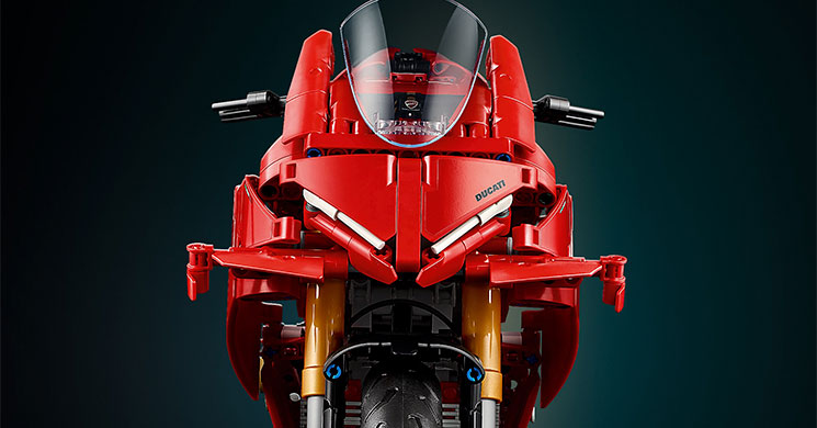 DucatiPanigaleV4S-LEGO-Technic.jpg