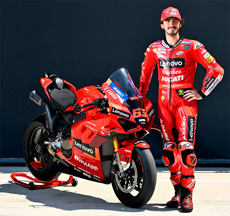 DucatiPanigaleV4S-PeccoBagnaia.jpg