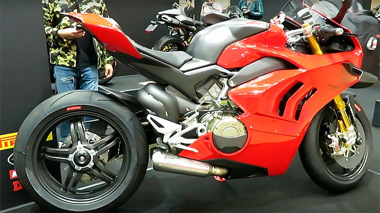 /DucatiPanigaleV4SC3.jpg