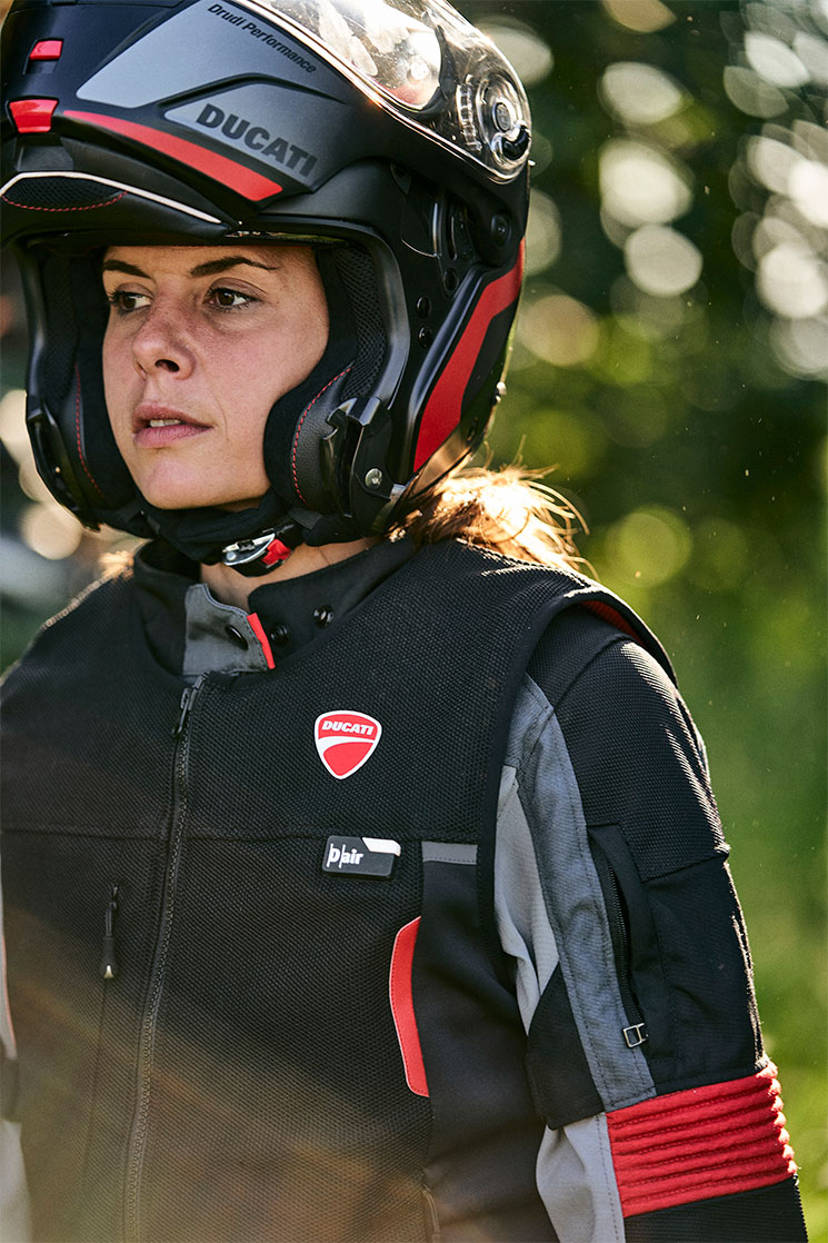 DucatiSmartJacket-2.jpg