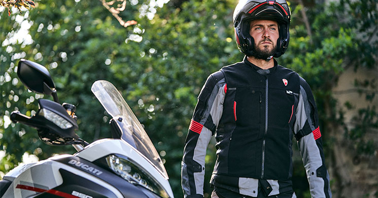 DucatiSmartJacket.jpg