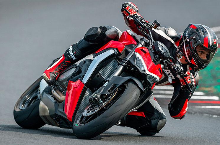 DucatiStreetfighterV2
