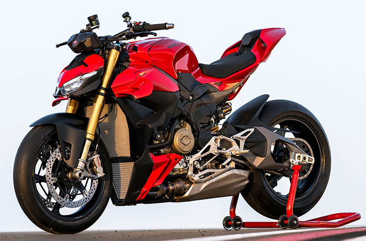 /DucatiStreetfighterV4-2025