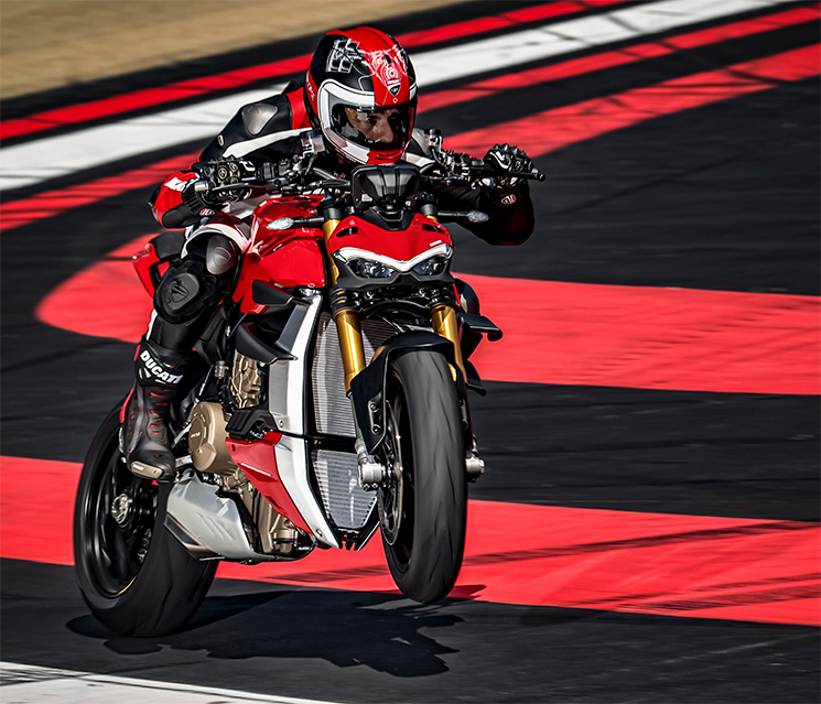 DucatiStreetfighterV4.jpg