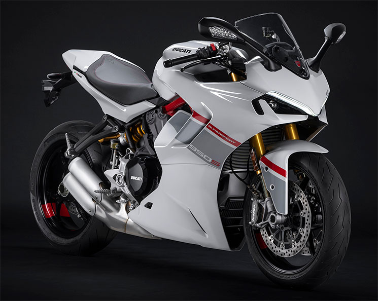 DucatiSuperSport950-2024-1.jpg
