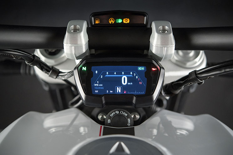 /DucatiXDiavel-s-white.jpg