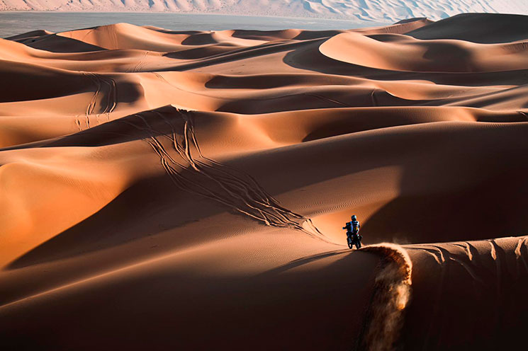 /EmptyQuarterDakar.jpg