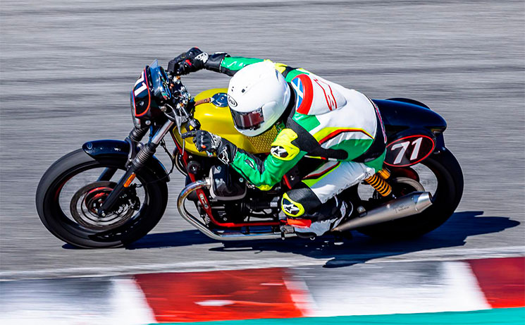 /Ewan-McGregor-LagunaSeca.jpg